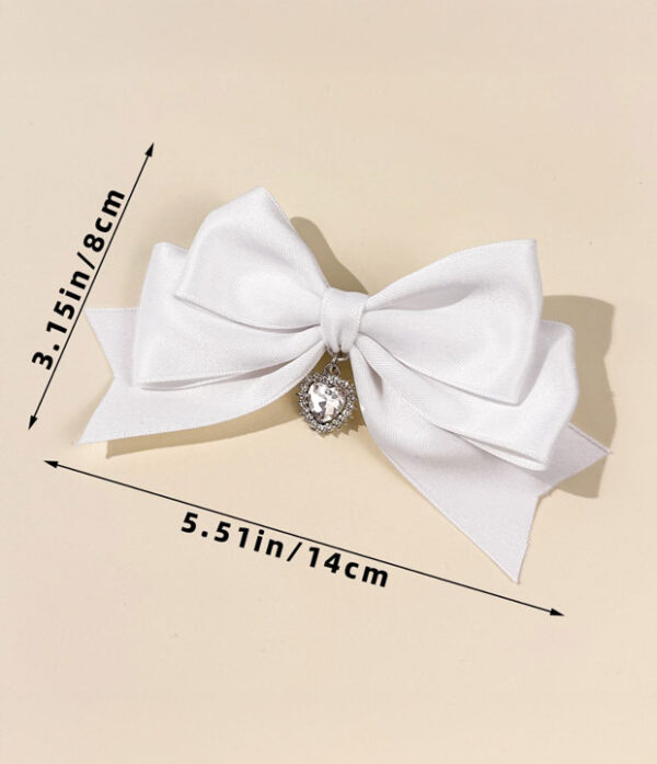 Lazo coquette Blanco con dije Lazo Dulce y Moderna