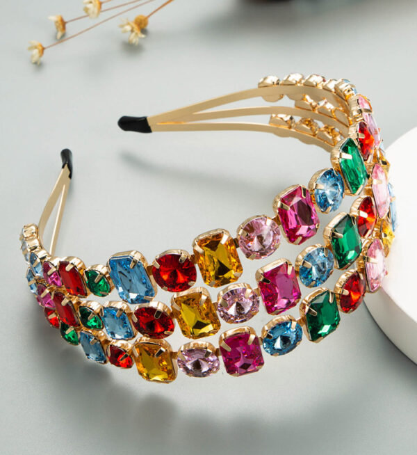 Diadema-con-cristales-multicolor Diadema Rainbow Luxe