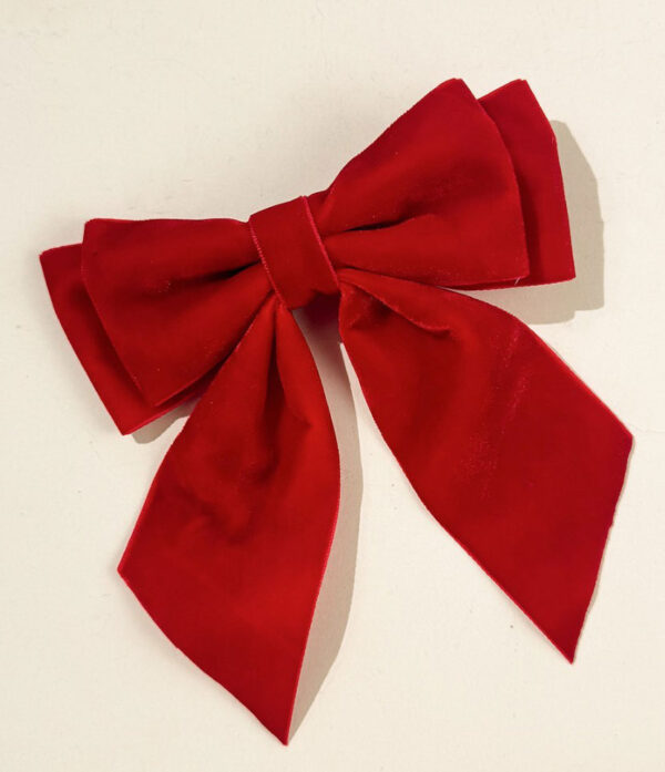 Lazo Clásico en Terciopelo Rojo