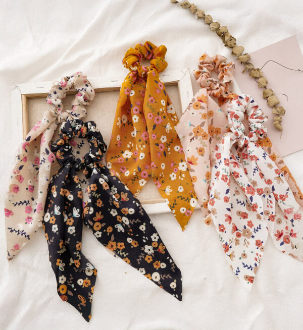 Scrunchie Bloomy Tie Beige