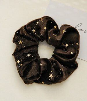 Scrunchie en Terciopelo Estrellas Café