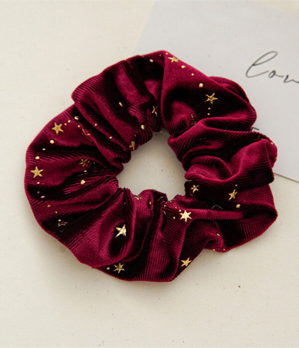 Scrunchie en Terciopelo Estrellas Vinotinto