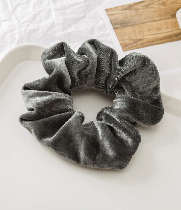 Scrunchie en Terciopelo Gris