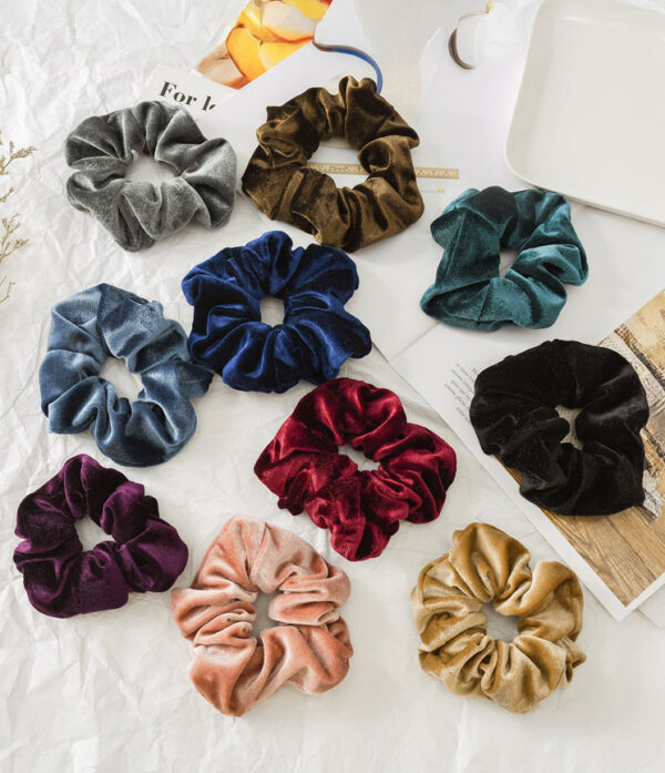 Scrunchie en Terciopelo Gris