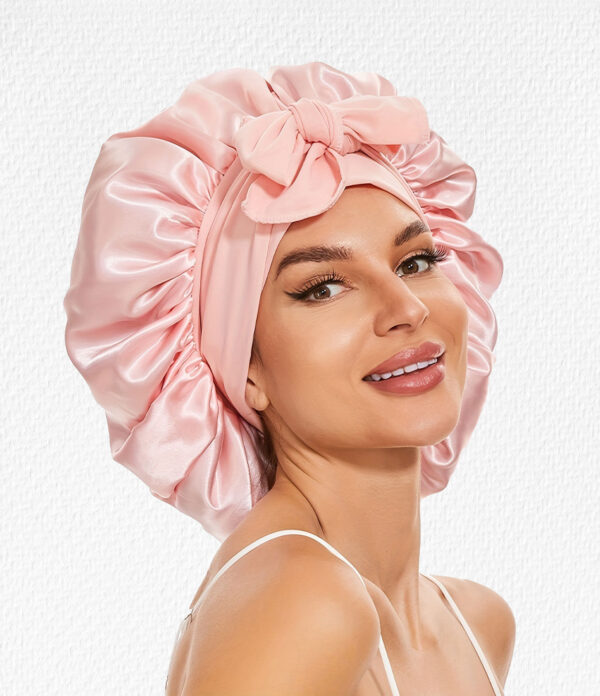 GORRO-DE-SATIN-Dama-con-agarraderas-color-rosa-coral Gorro de Satín para Dormir con Banda Ajustable Rosa Coral