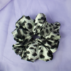 Bambas-para-el-cabello-con-estampado Scrunchie XL Animal Print Gris
